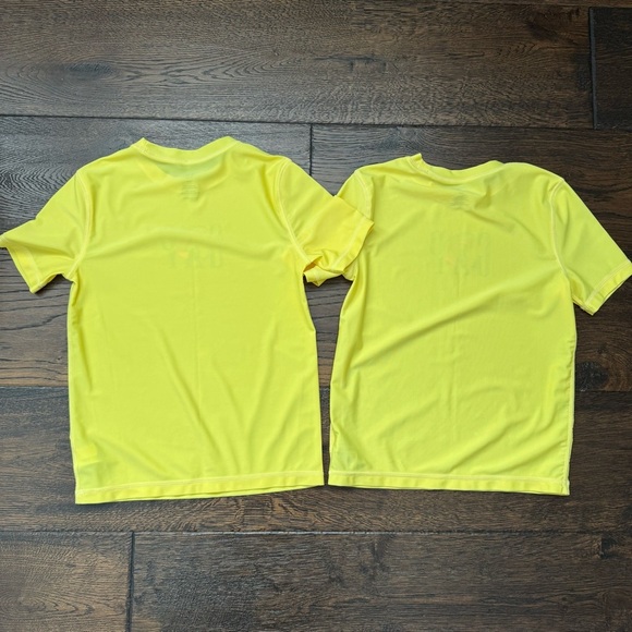GAP Kids Short Sleeve Rashguard - Picture 2 of 4